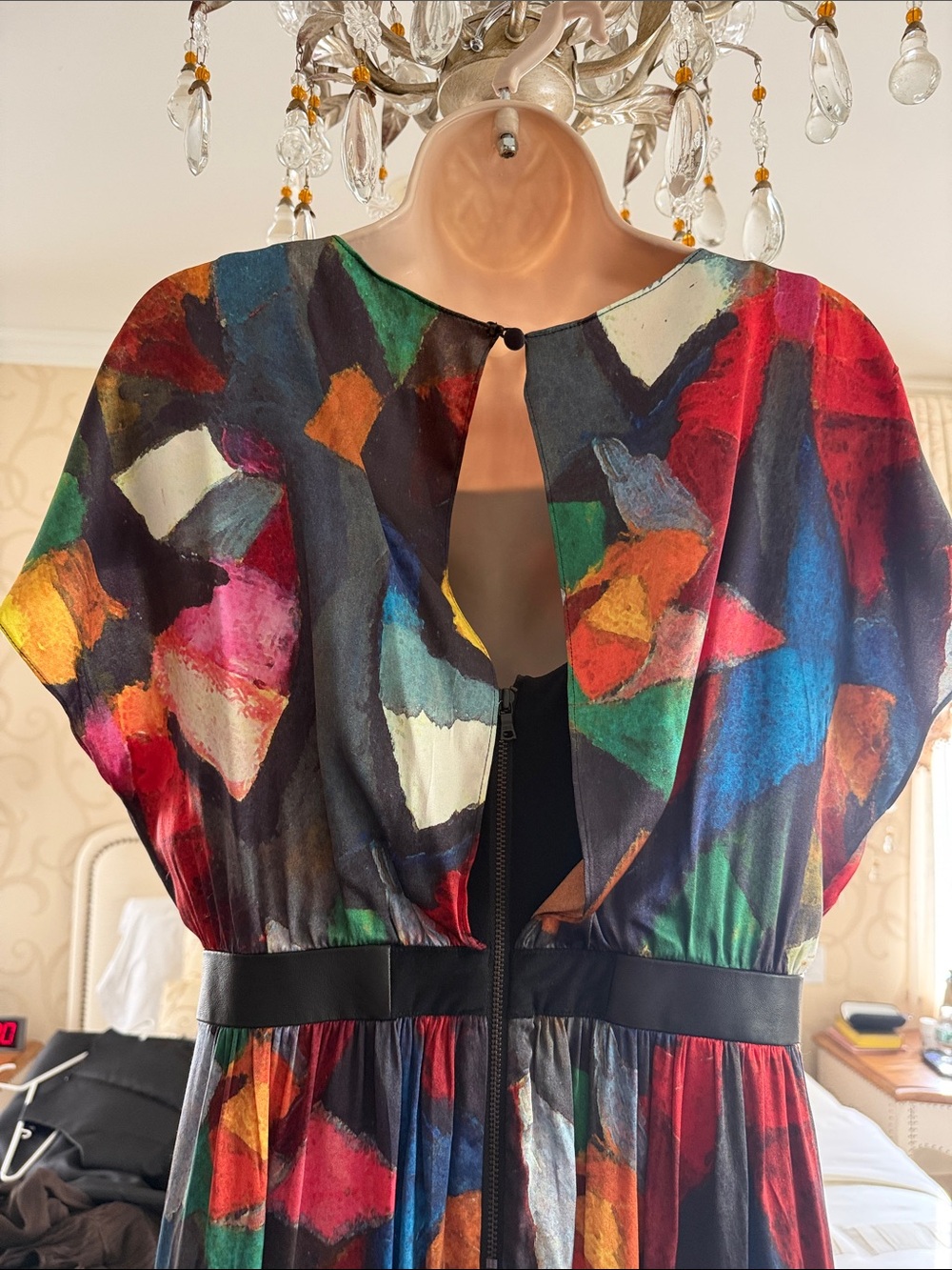 Alice + Olivia Multicolor Abstract Maxi Dress with Black Base - Picture 3 of 4
